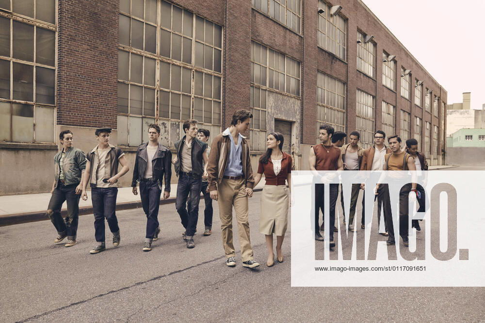 Ansel Elgort, Rachel Zegler, West Side Story (2021) Credit: Ramona Rosales 20th Century Fox The Hollywood Archive Los Angeles CA