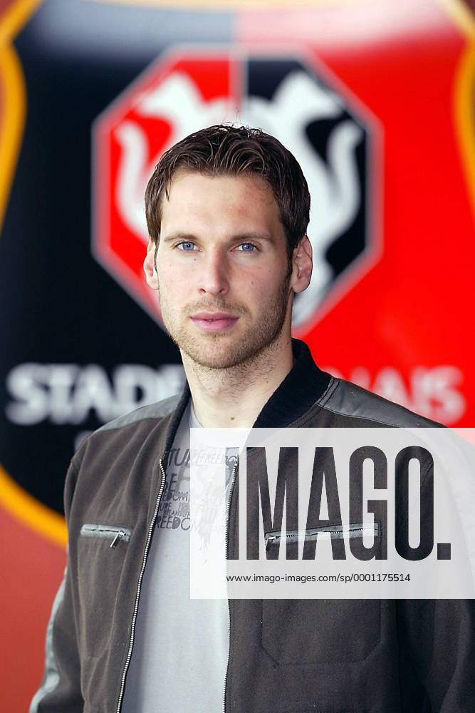 Torwart Petr Cech (Rennes) Fußball Herren Ligue Une 2003 2004, 1. Französische Liga, Stade Rennais, Shooting, Fotoshooting, Fototermin, Vdig Porträt Aufmacher Rennes