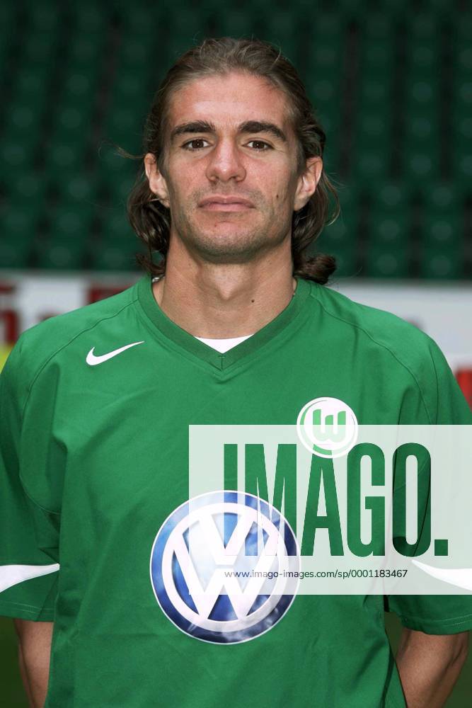 Patrick Weiser (VfL Wolfsburg) Fußball 1. BL Herren Saison 2004 2005, Vorstellung, Präsentation, Pressetermin, Porträttermin, Porträt Wolfsburg