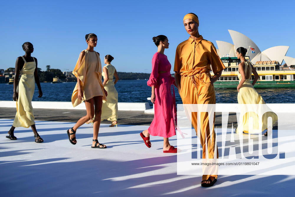 AUSTRALIAN FASHION WEEK 2021, Models walk the runway during the Bondi Born show during Australian Fashion Week 2021, Sydney, Monday, May 31, 2021. ( NO ARCHIVING, , NO USE IN BOOKS WITHOUT CONSENT SYDNEY NSW AUSTRALIA