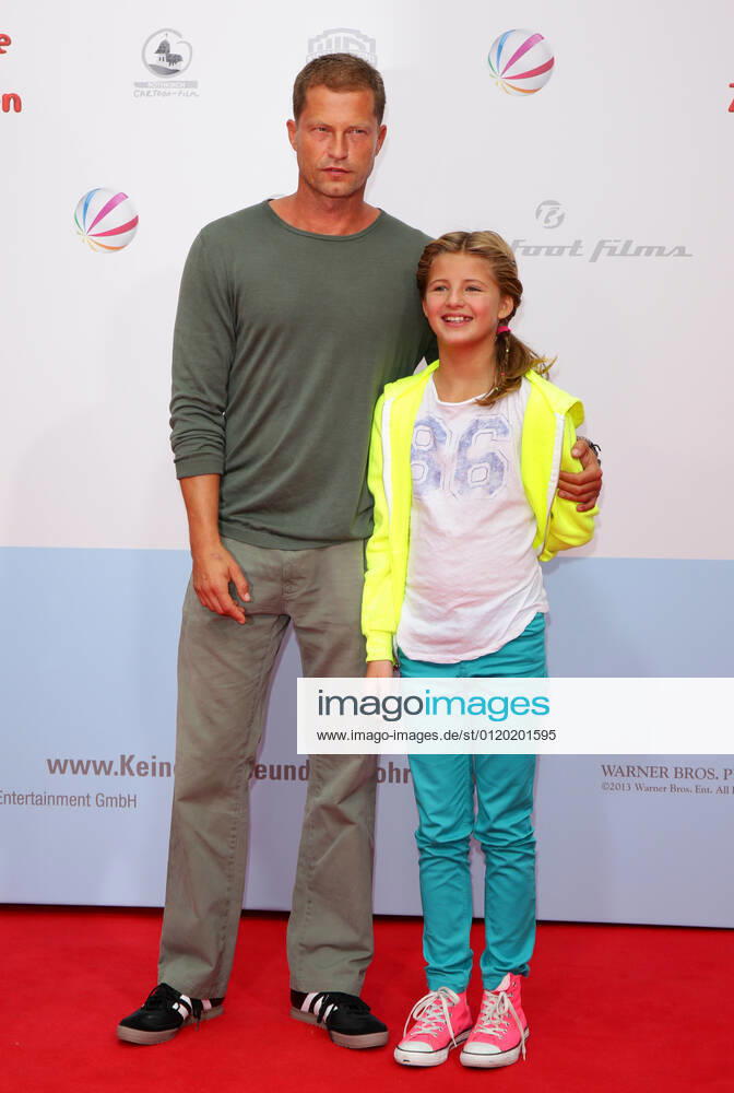 Til Schweiger mit Tochter Emma - Keinohrhase und Zweiohrküken Premiere in Berlin on 22.09.2013