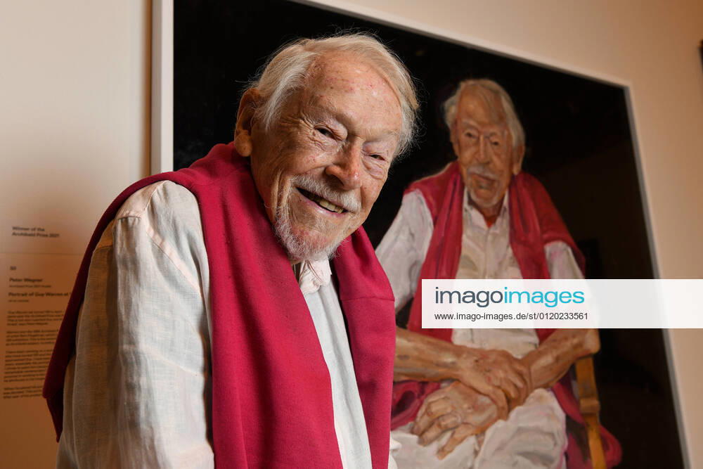 ARCHIBALD PRIZE 2021, Guy Warren poses for a photograph in front of his portrait by artist Peter Wegner at the Art Gallery of NSW in Sydney, Friday, June 4, 2021. Melbourne-based artist Peter Wegner has won the 2021 Archibald Prize for his portrait of 100-year old Guy Warren. ( NO ARCHIVING, , NO USE IN BOOKS WITHOUT CONSENT SYDNEY NSW AUSTRALIA