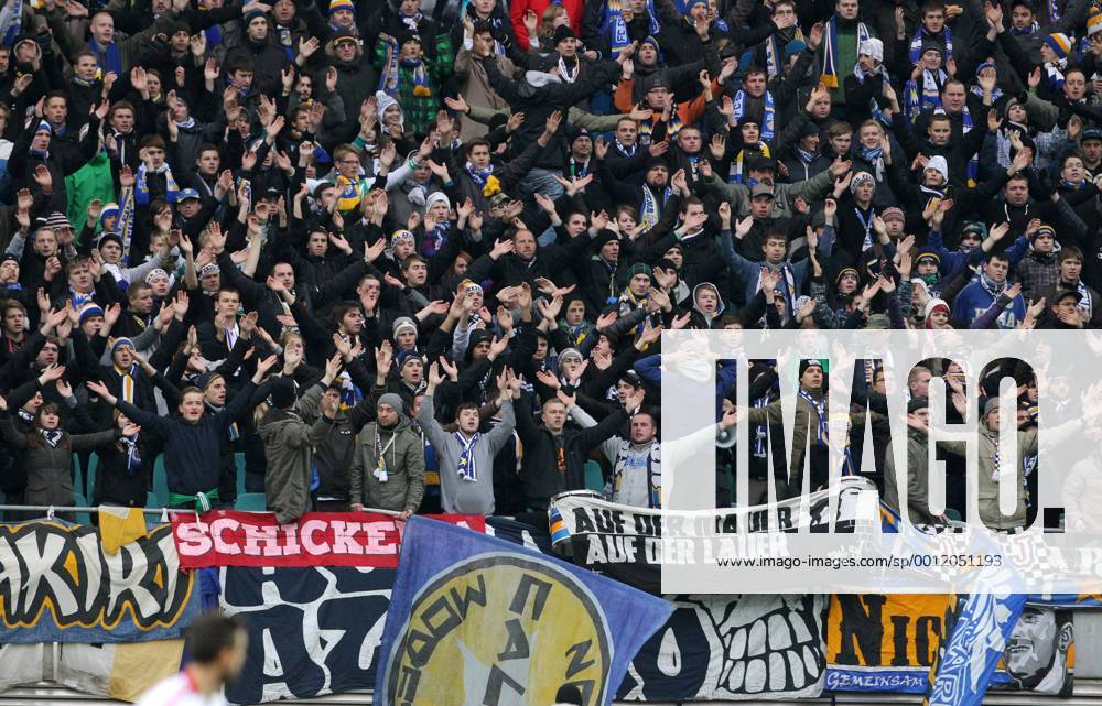 Leipzig, 02.12.2012, Red Bull Arena, Fußball, Regionalliga NordOst, 14.Spieltag, Im Bild: Fans des FC Carl Zeiss Jena in ihrem Fanblock. ,