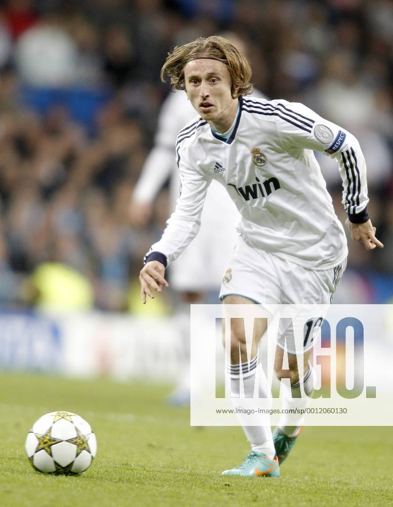 Real Madrid s Luka Modric during Champions League Match. December 04, 2012. (20134030)