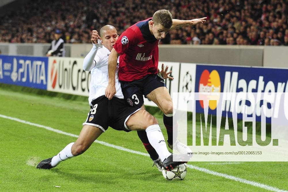 Lucas Digne (Losc) vs Sofiane Feghouli (Fc Valence) FOOTBALL : Lille vs Fc Valence - Ligue des Champions - 05 12 2012 JBAutissier Panoramic