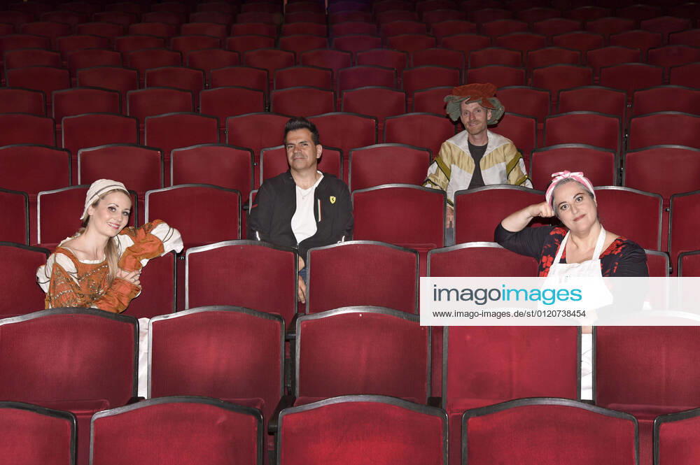 Angelina Markiefka, Sandro Luzzu, Michael Odendahl and Lipa Majstrovic at the photo session for the musical Italia con Amore at the Komödie im Bayerischen Hof Munich, 07 06 2021 Foto:xS.xFuturexImage
