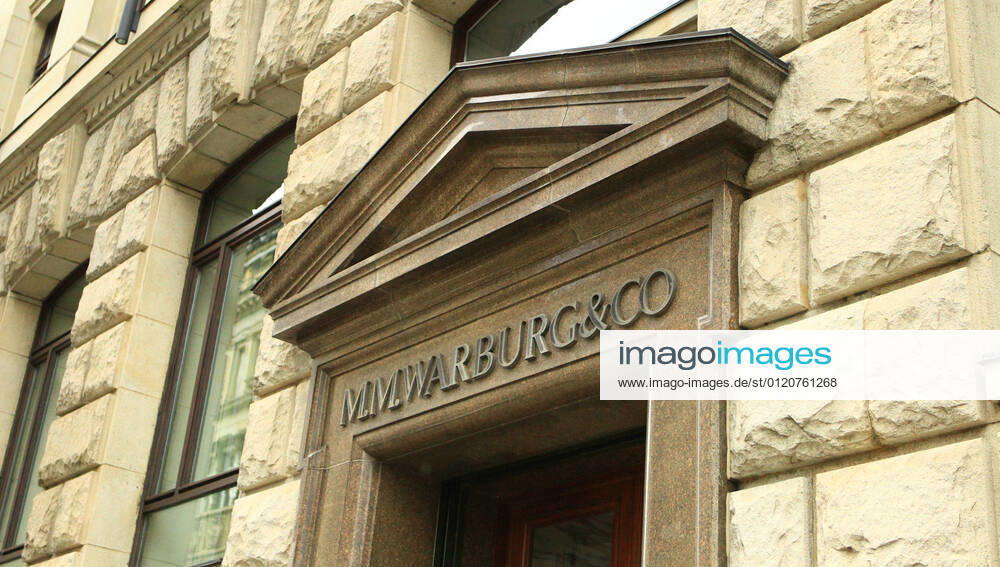 The headquarters of the private bank M M Warburg CO, which was involved in the Cum Ex affair, is located at Ferdinandstrasse 75 in Hamburgs inner city Innenstadt Hamburg