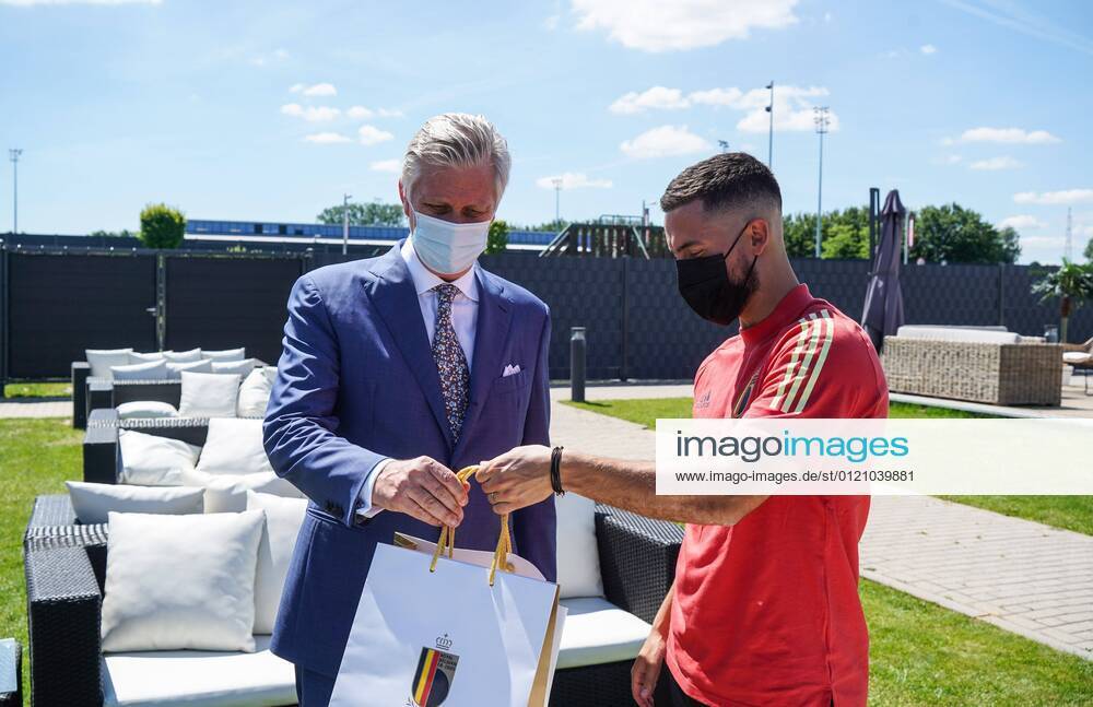 TUBIZE, BELGIUM - JUNE 10 : Royal visit of King Philip at the basecamp of the Belgian Red Devils in Tubize prior to the 16th UEFA 2020 European Football Championship on June 10, 2021 in Tubize, Belgium, 10 06 2021 FOOTBALL : Belgique Activites Media EURO2020 - 10 06 2021 Photonews Panoramic Photonews Panoramic