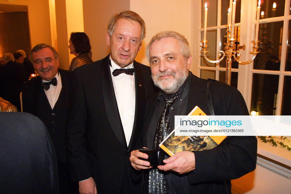 Jewish Museum 09 09 2001 Entrepreneur Paul Spiegel Henryk M Broder Marcin , publicist, gala opening ceremony Jewish Museum, Lindenstrasse 9 14, Berlin 09 09 2001 XXX