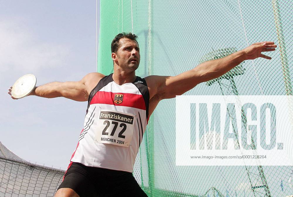 Lars Riedel (Deutschland) Leichtathletik Herren Team Challenge 2004, Nationaltrikot, Länderkampf Einzelbild München