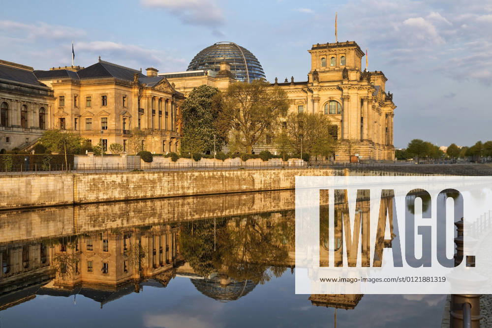 Reichstag with Spree in morning light, German Bundestag at the government district, Germany, Berlin Reichstag building with Spree in morning light, German Bundestag at the government district, Germany, Berlin BLWS645047