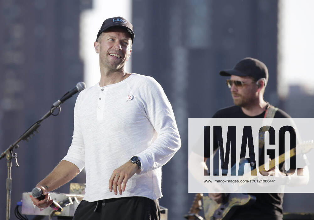 Chris Martin and Coldplay perform during a sound check before they tape a free concert for Macy s Fourth of July special in New York City on Thursday, June 17, 2021. NYP20210617125 JohnxAngelillo