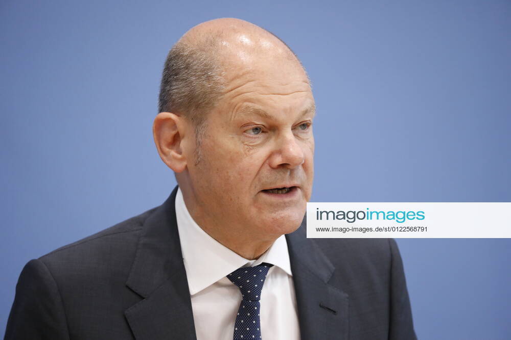 Federal Minister of Finance Olaf Scholz, Germany, Berlin, Federal Press Conference, Topic Government Draft for the Federal Budget 2022 and the Financial Plan until 2025