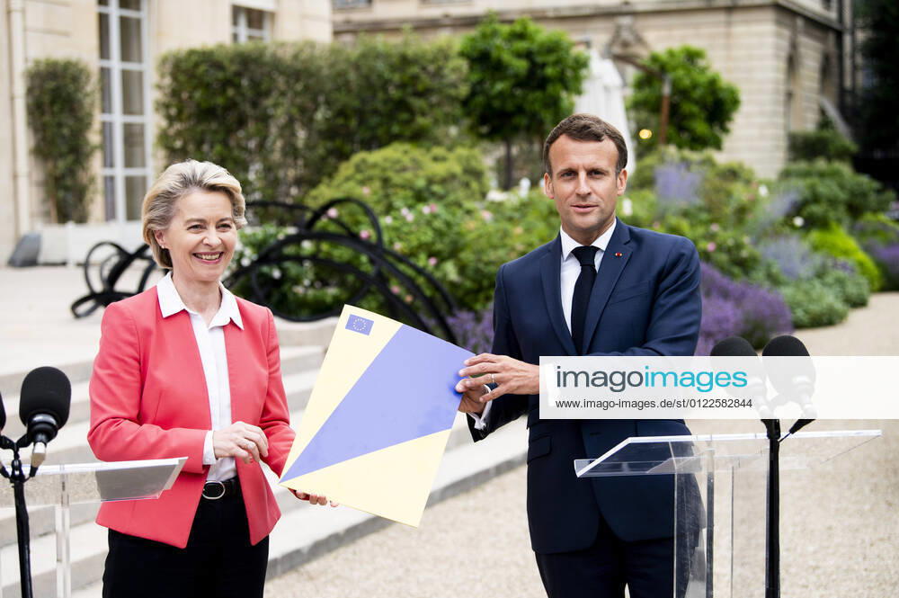 Ursula VON DER LEYEN - Presidente de la Commission europeenne valide le plan de relance d Emmanuel Macron - President de la Republique Francaise NEWS : Rencontre Macron Von Der Leyen - Paris - 23 06 2021 JBAutissier Panoramic