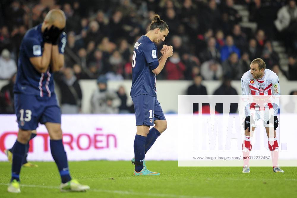 Deception de Zlatan Ibrahimovic (PSG) FOOTBALL : PSG vs Ajaccio - L1 - 11 01 2013 JBAutissier Panoramic