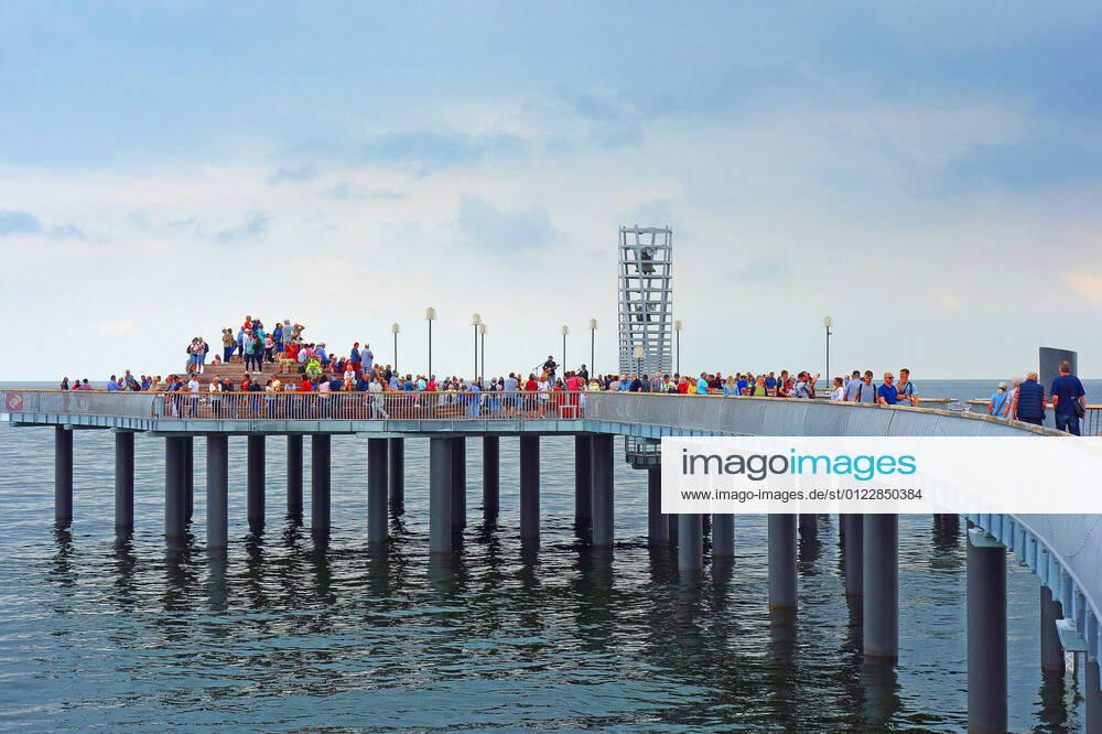 Today on 25 06 2021 was officially opened the new pier in Koserow The total cost of just under 7.4 million euros An eight-meter high bell tower was installed on the pier head, also a sunbathing area and seats were installed Seebad Koserow 25 06 2021 Corona