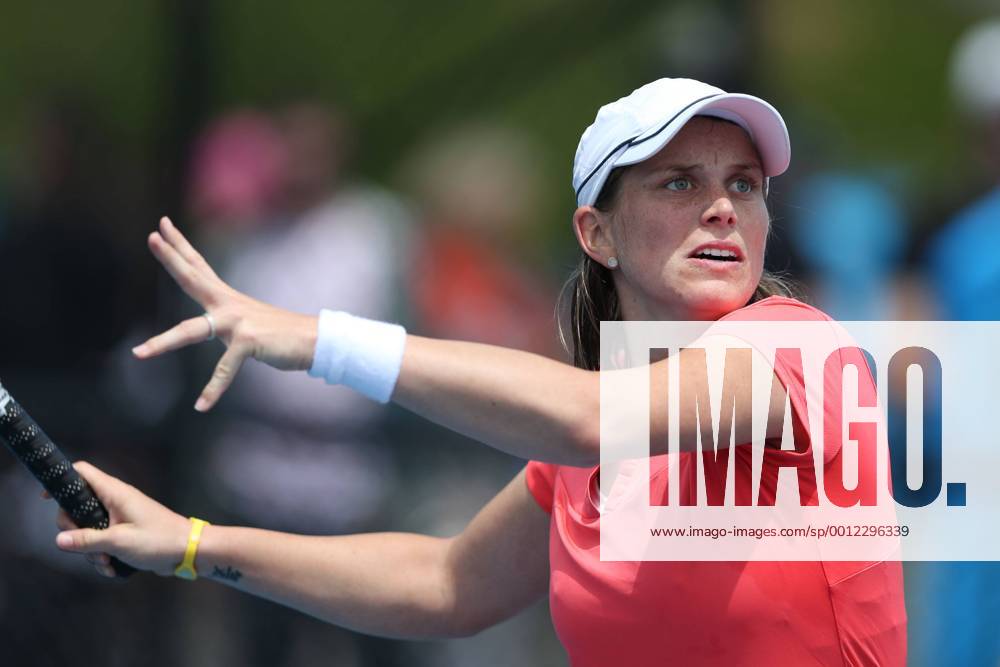 Romina Oprandi, SUI, during first round of the 2013 Tennis Australian Open in Melbourne, 14 01 2013 -
