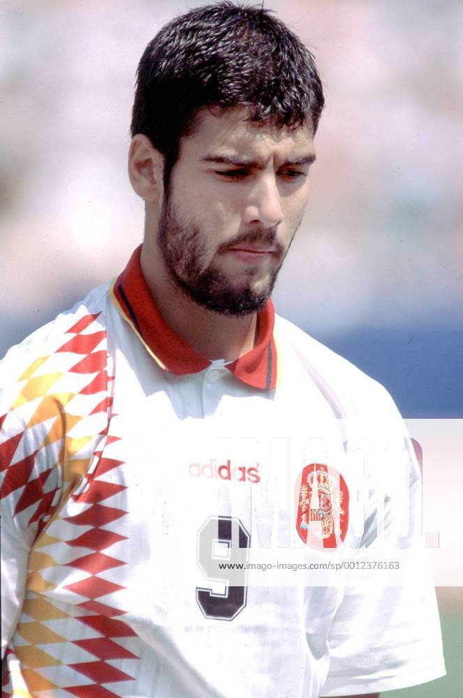 Pep GUARDIOLA, Football player from Spain and national team midfielder, thinks. Spain - Bolivia World Cup 1994. Soldiers Field in Chicago, IL. (USA). 27-06-1994.