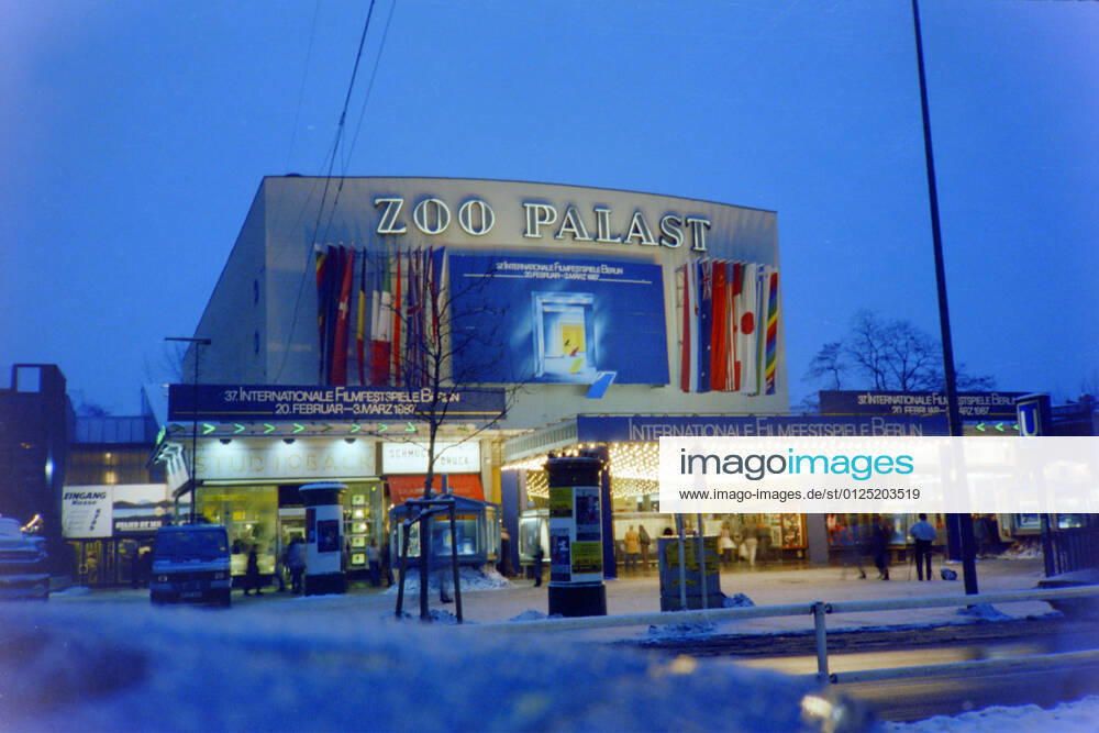 Berlin GER, 20210630, Berlin, shot ca 1987, street scene, International Film Festival, Zoopalast