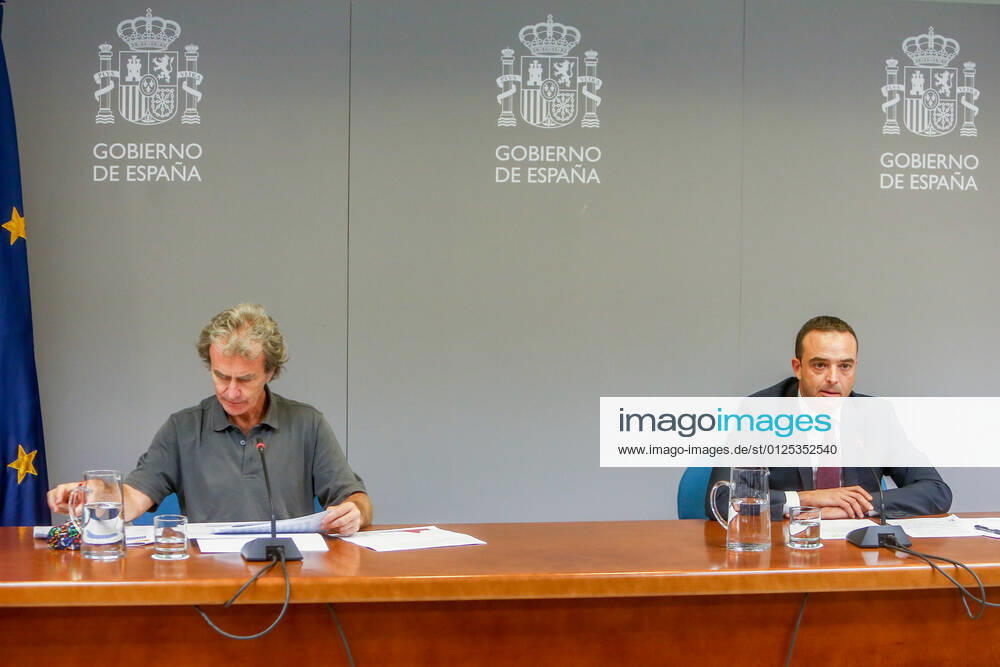 The director of the Center for Coordination of Alerts and Health Emergencies, Fernando Simon (i) and the Secretary General of Digital Health, Information and Innovation of the Ministry of Health, Alfredo Gonzalez (d), during a conference to report on the Covid-19 pandemic, on July 12, 2021, at the Ministry of Health, Madrid, (Spain). At the conference, Fernando Simon has reported that the incidence has risen this Monday to 368 cases in 14 days, and in the case of unvaccinated and aged below 30 years stands at 800. 12 JULY 2021;CONTAGIONS;INFECTED;PANDEMIC;CORONAVIRUS;CASES LagenciaEP PRESS R.Rubio.POOL 07 12 2021 Madrid Madrid Spain
