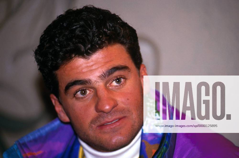 Alberto Tomba (Italien) im Porträt Alpiner Skilauf Herren Weltcup 1994, Ski alpin, Skisport, Porträt