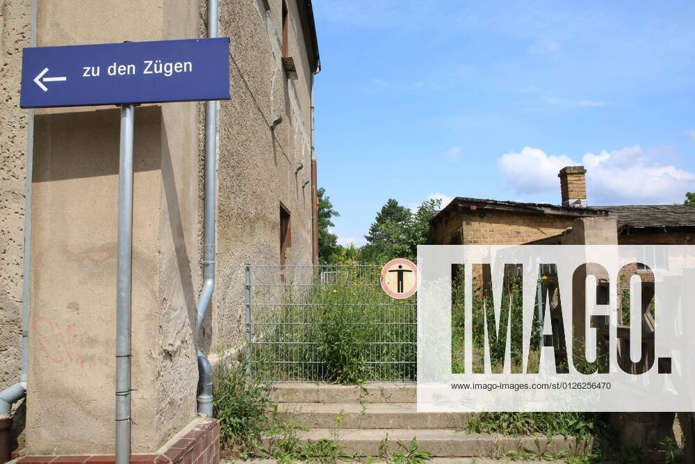 View on Thursday 15 07 2021 in Strasburg Vorpommern Greifswald on a dilapidated building in the city centre The city has developed magnificently since 1989 Nevertheless, there are still numerous buildings in the city centre which are marked by decay even more than 30 years aft