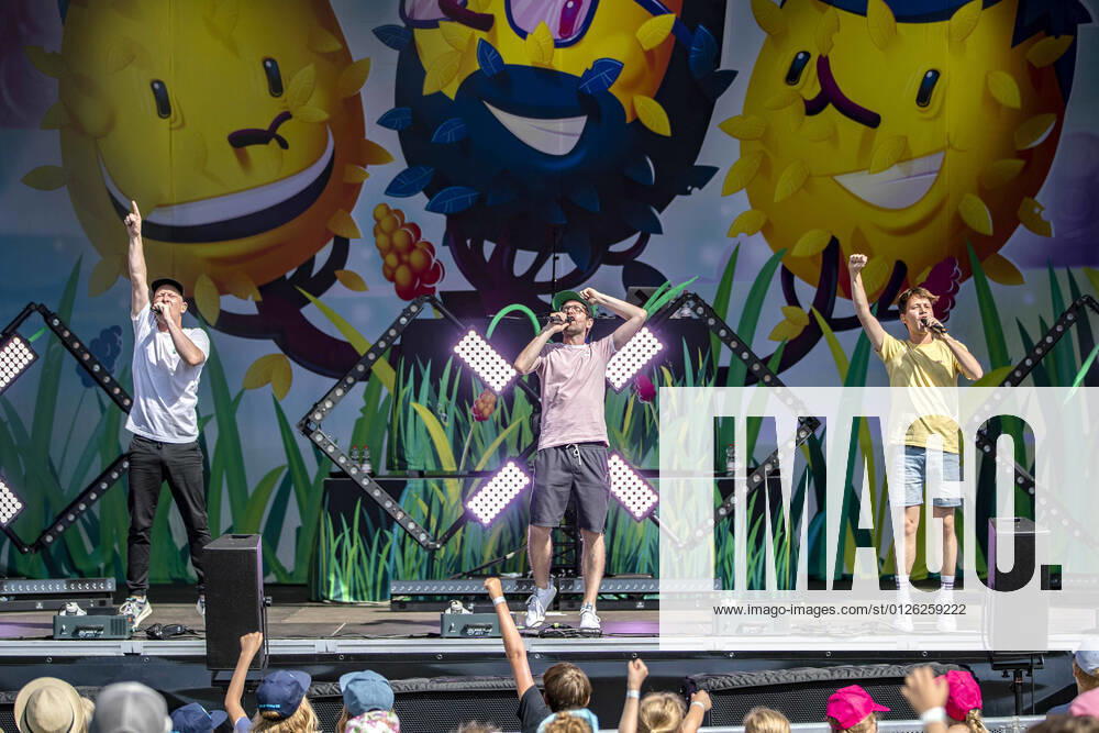Deine Freunde live at the picnic concert at the Zoopark Festwiese Erfurt, 18 07 2021 Foto:xM.xKremerx xFuturexImage