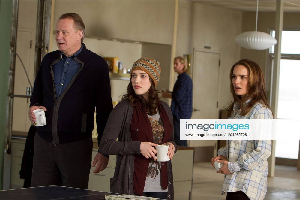 Stellan Skarsgard, Kat Dennings & Natalie Portman Characters: Selvig, Darcy, Jane Foster Film: Thor (USA 2011) Director: Kenneth Branagh 21 April 2011