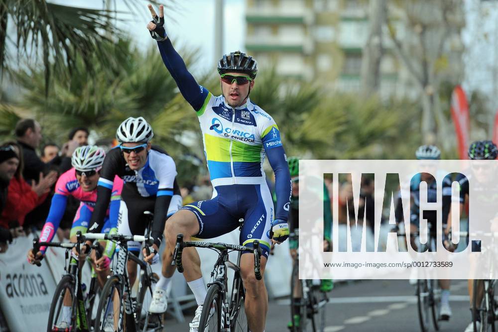 Leigh HOWARD ( AUS Orica - GreenEdge ) gewinnt seinen zweiten Tagesabschnitt bei der Challenge a Mallorca - Zielsprint - Jubel - Freude - Emotionen - Aktion - quer - Event: Mallorca Rundfahrt - Mallorca Challenge - Iberostar Challenge Ciclista Mallorca 2013 - Trofeo Alcudia - Playa de Muro Location: Mallorca - Spanien - Europa - Datum: 06.02.2013