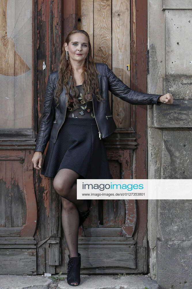 RTL jungle star Helena Fürst 43 in Dresden