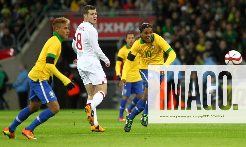 Feb. 6, 2013 - London, England, United Kingdom - Right shot by RONALDINHO during friendly game in Wembley stadium. Soccer 2013 - England Beats Brazil 2-1 - ZUMAgl2
