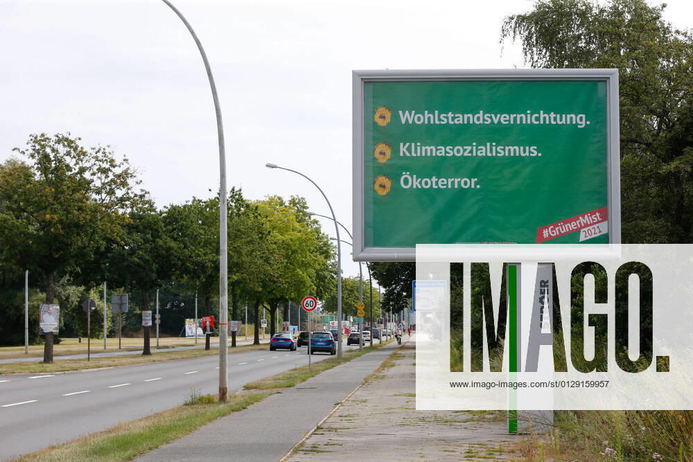 politics, advertising for the Bundestag elections in Wolfsburg, campaign against the Greens At numerous locations in Wolfsburg are posters of the campaign Gruener Mist The AfD close company Conervare Communication GmbH spreads on these posters derogatory slogans about the Greens Wolfsburg