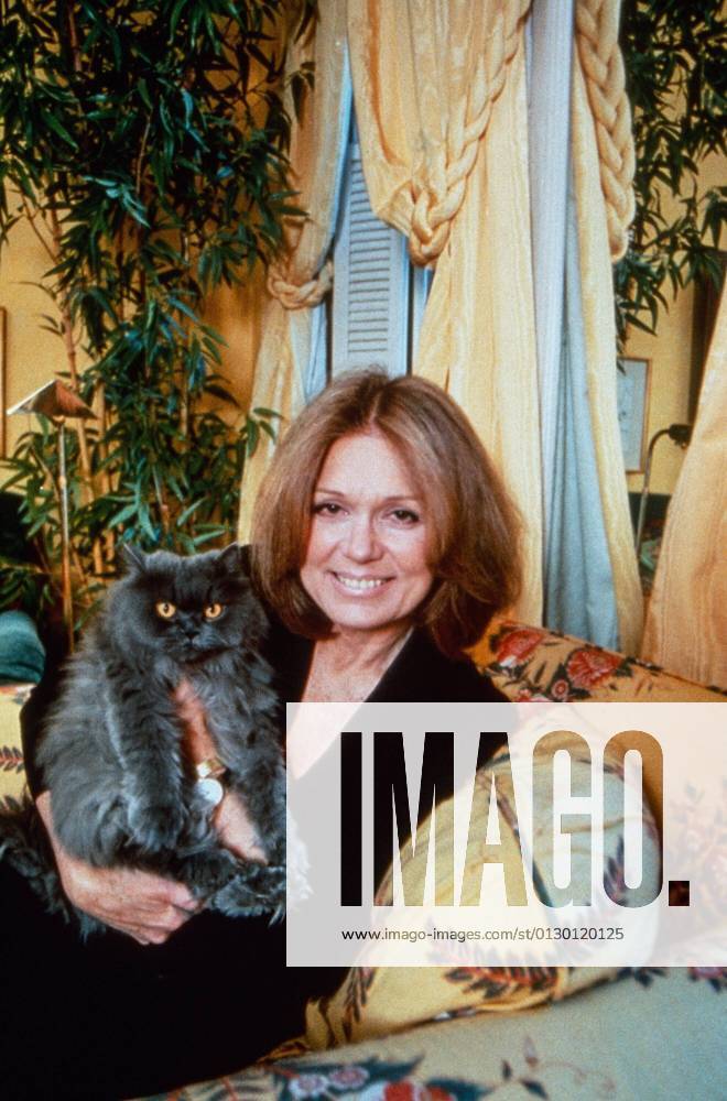 GLORIA STEINEM: MS. AMERICA, Gloria Steinem, 1995. ?A&E Courtesy Everett Collection Ref:TSDGLST AA001 PUBLICATIONXNOTxINxCANxCHNxFRAxITAxJPNxNORxPOLxRUSxESPxUKxUSA
