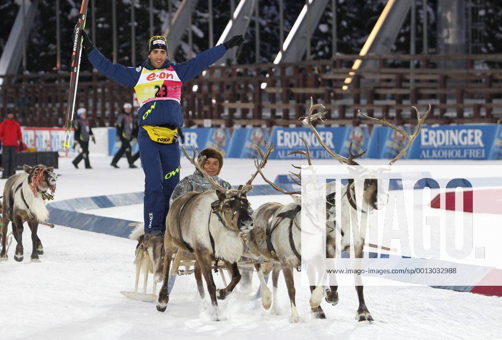 BIATHLON - IBU WC Khanty Mansiysk KHANTY MANSIYSK,RUSSLAND,15.MAR.13 - BIATHLON - IBU Weltcup Finale, 10km Sprint der Herren, Siegerehrung. Bild zeigt den Jubel von Martin Fourcade (FRA).