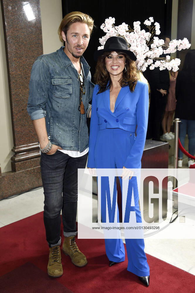 Gil Ofarim and Natalia Avelon at The Absolut Art of Togetherness Art Talk at Hotel de Rome Berlin, 19 08 2021 Foto:xN.xKubelkax xFuturexImage