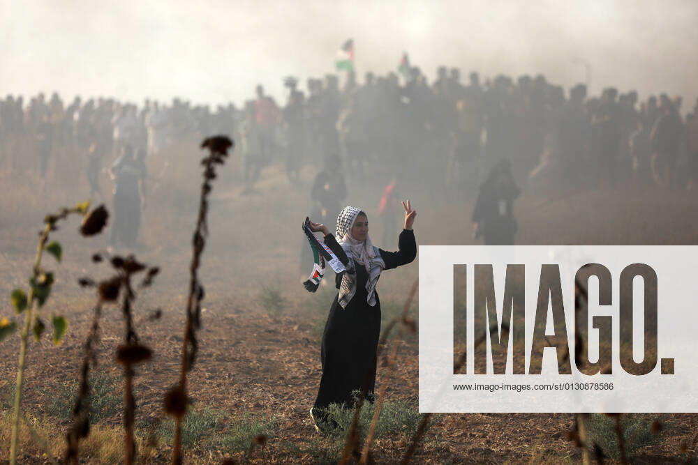 Palestinians hold anti-Israel protest at Gaza border Palestinian protesters during a demonstration by the border fence with Israel, east of Gaza City, denouncing the Israeli siege of the Palestinian strip, on August 21, 2021. Gaza Palestine fathi-notitle210821_npKkG