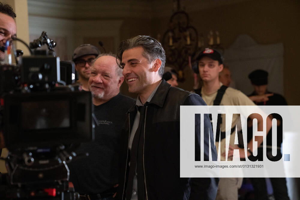 Director Paul Schrader, Oscar Isaac, The Card Counter (2021) Credit: Heidi Hartwig Focus Features The Hollywood Archive