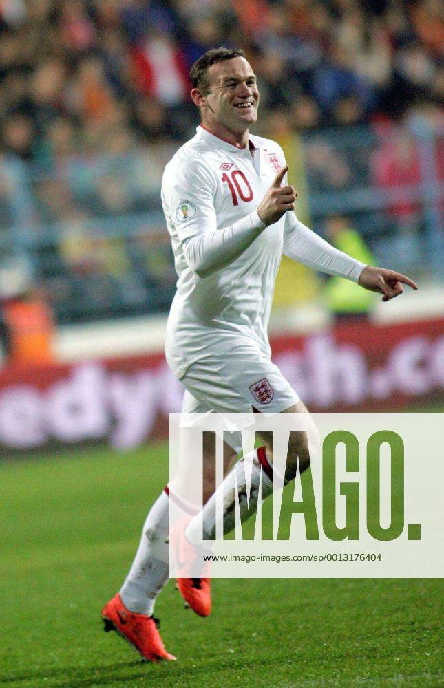 Podgorica(Montenegro) Montenegro-England FIFA world cup Brazil qualifiers men football Wayne Rooney England celebrate first goal :