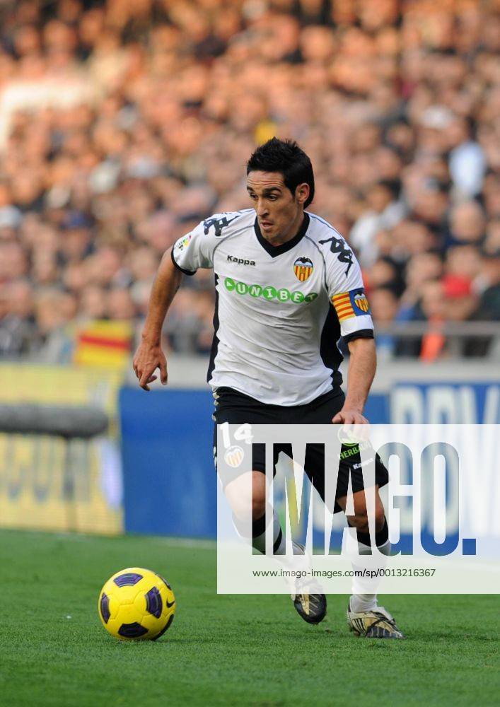 Primera Division, FC Valencia - Deportivo La Coruna (L-R) Vicente Rodriguez - Valencia CF Nur fuer redaktionelle Verwendung, kein Model- oder Eigentum-Release vorhanden.