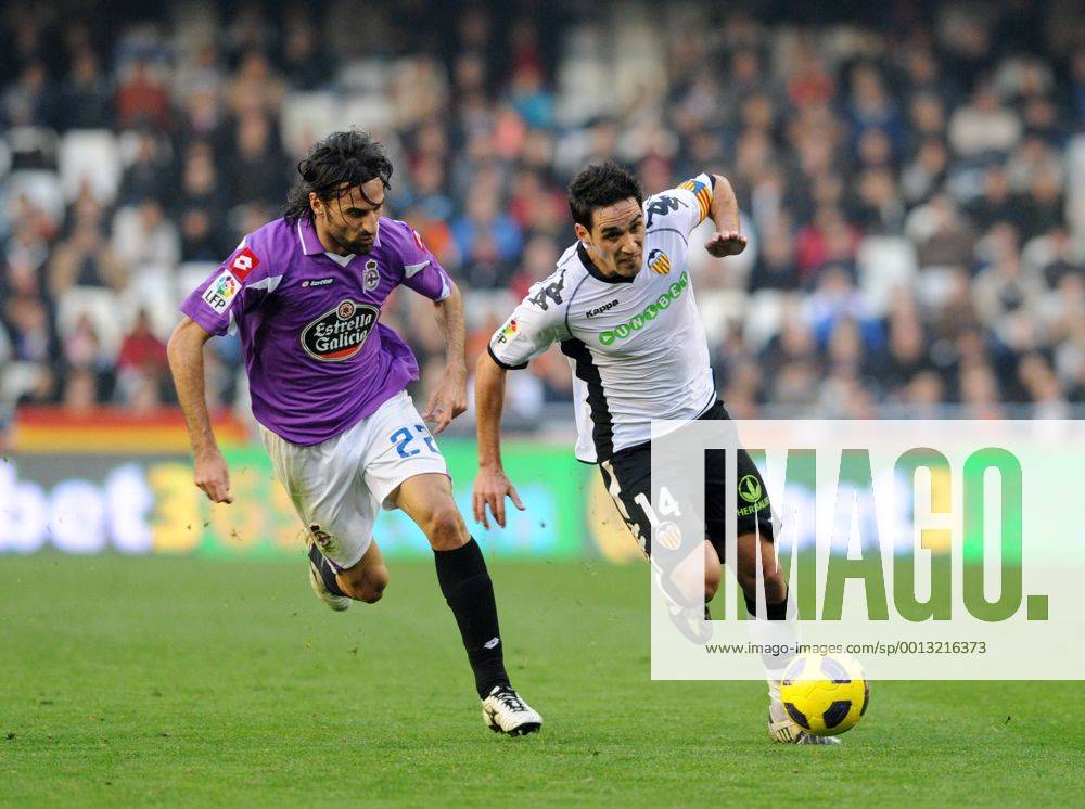 Primera Division, FC Valencia - Deportivo La Coruna (L-R) Vicente Rodriguez - Valencia CF Nur fuer redaktionelle Verwendung, kein Model- oder Eigentum-Release vorhanden.