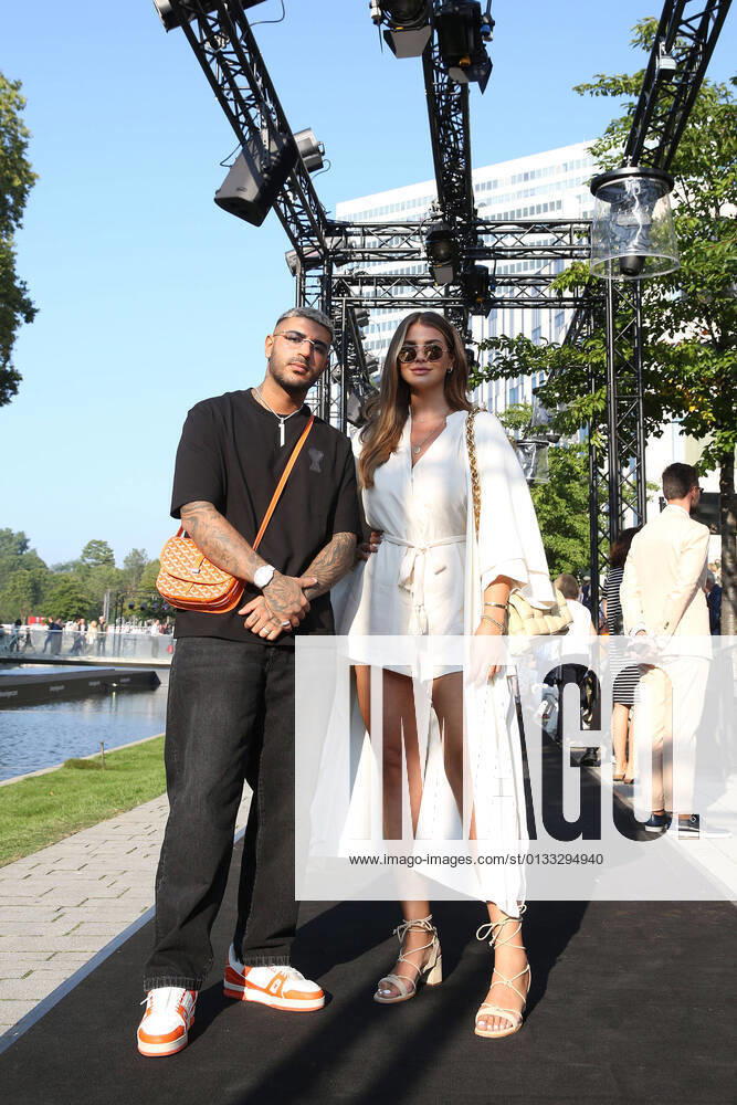 Farina Yari Influencer Novalanalove and her husband DJ Jeezy Pouya Yari at the Breuninger Fashion Show on 4 09 2021 at Kö Bogen in Dusseldorf Breuninger Fashion Show 2021 in Dusseldorf.