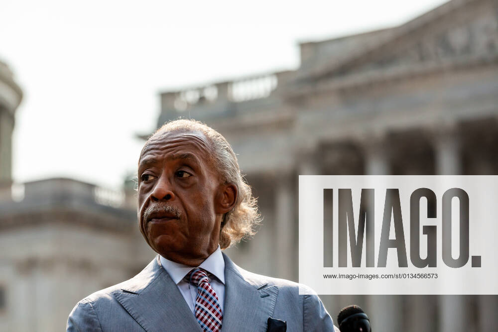 Senate Minority Leader Mitch McConnell Refuses To Accept Letter From Voting Rights Leaders Voting rights leaders Rev. Al Sharpton, Arndrea Watters King, and Martin Luther King III hold a press conference after Senate Minority Leader Mitch McConnell (R-KY) refused to accept their letter. They called for federal protections for the right to vote as many state legislatures have introduced new restrictions on voting, and specifically for Congress to pass the John Lewis Voting Rights Advancement Act. They met with Senate Majority Leader Chuck Schumer (D-NY) earlier in the day. Washington DC United States bailey-senatemi210913_npEdw
