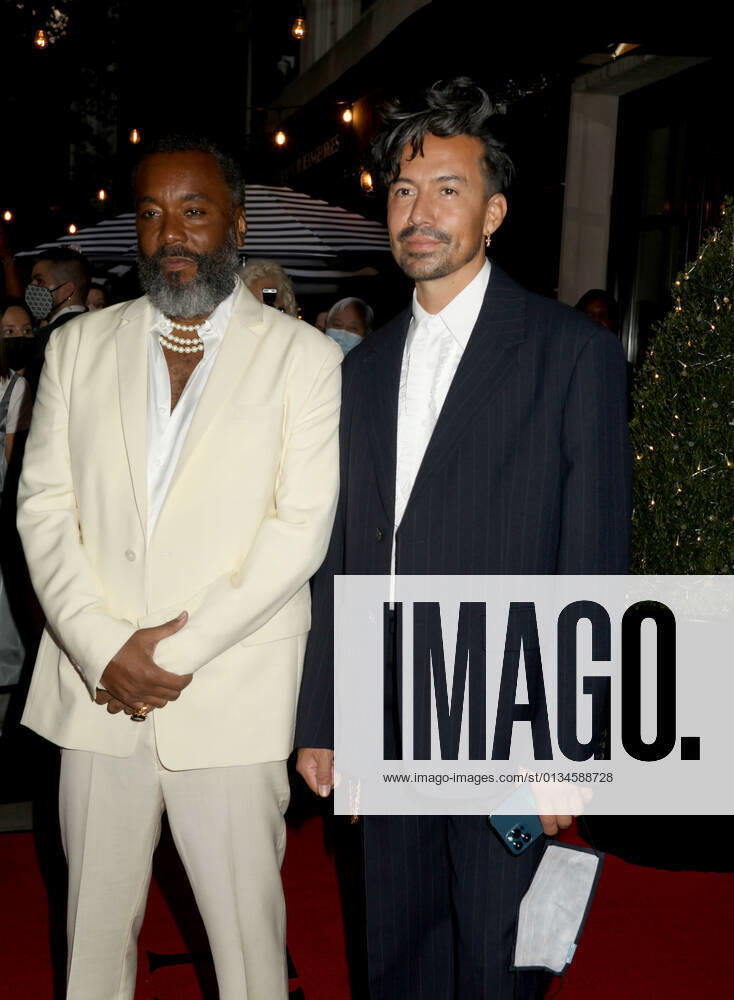 Director LEE DANIELS and GUEST attend the 2021 VIP Met Gala departures held at The Mark Hotel. New York USA - ZUMAk03_ 20210913_zaf_k03_263