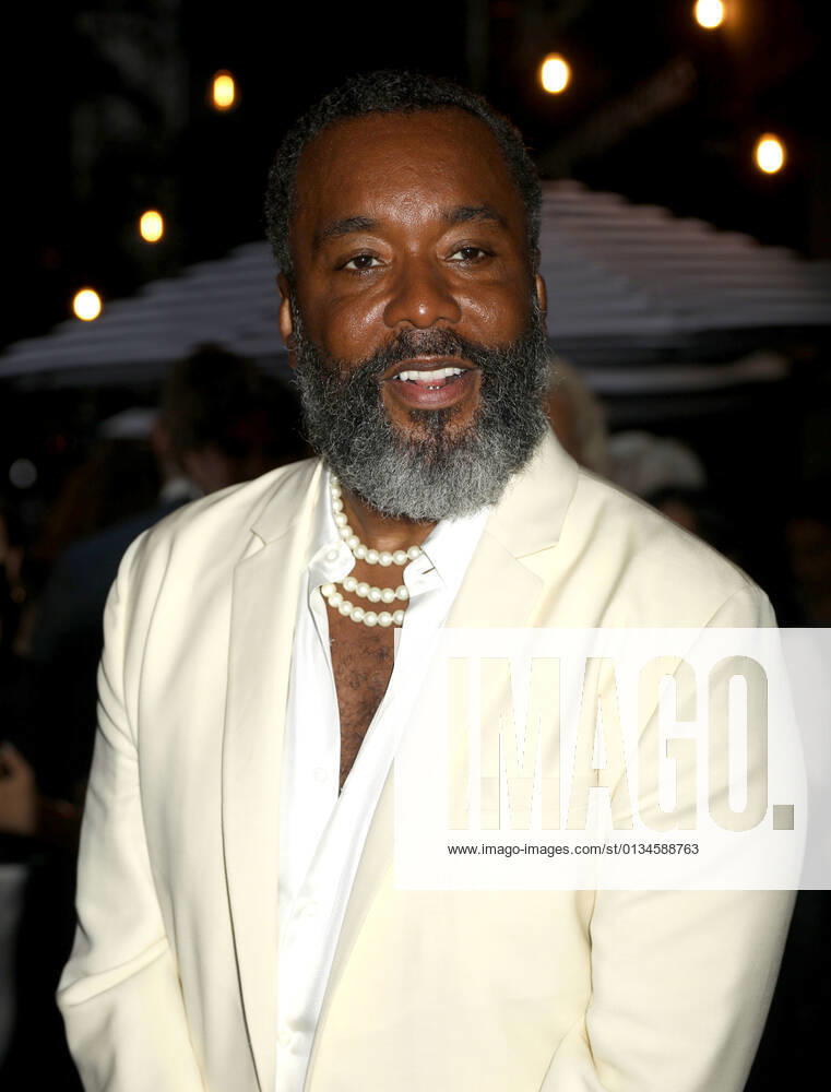 Director LEE DANIELS attends the 2021 VIP Met Gala departures held at The Mark Hotel. New York USA - ZUMAk03_ 20210913_zaf_k03_267