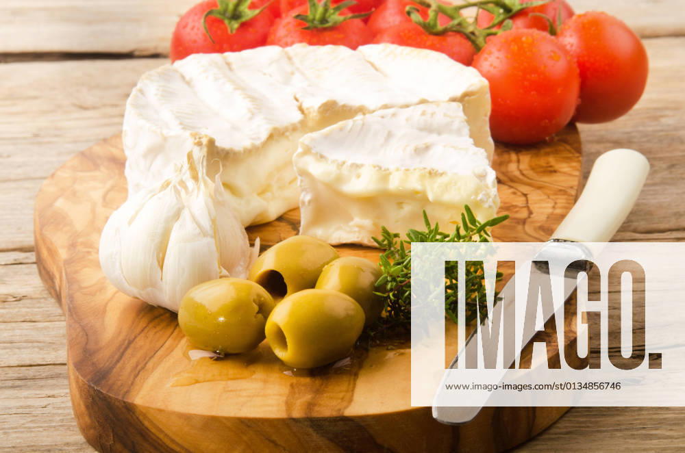 Cheese,snack,camembert,cheeses,snacks k98-j8p