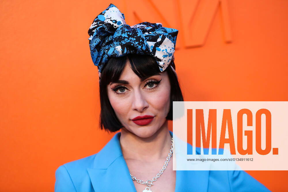 MARCELL VON BERLIN Spring Summer 2021 Runway Fashion Show - Arrivals BEVERLY HILLS, LOS ANGELES, CALIFORNIA, USA - SEPTEMBER 16: Rapper Qveen Herby arrives at the MARCELL VON BERLIN Spring Summer 2021 Runway Fashion Show held at the Sheats Goldstein Residence on September 16, 2021 in Beverly Hills, Los Angeles, California, United States. Beverly Hills California United States collin-marcellv210916_npv8c