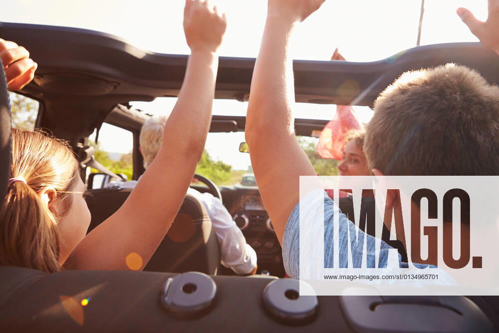Car trip,excursion,convertible,family outing,car journey,car ride,drive,driving,road trip,road trips,excursions,trip,trips,convertibles mmq-osi ,model released, Symbolfoto