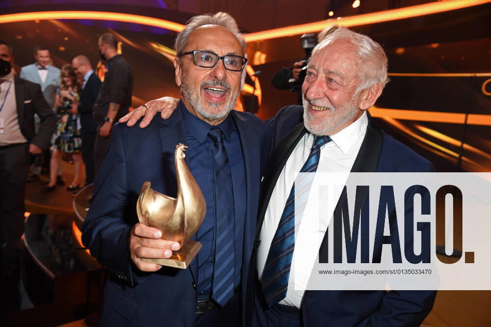 Wolfgang Stumph, Dieter Hallervorden at the Goldene Henne 2021 in the Congress Hall in Leipzig on 17 09 2021 Aftershowparty