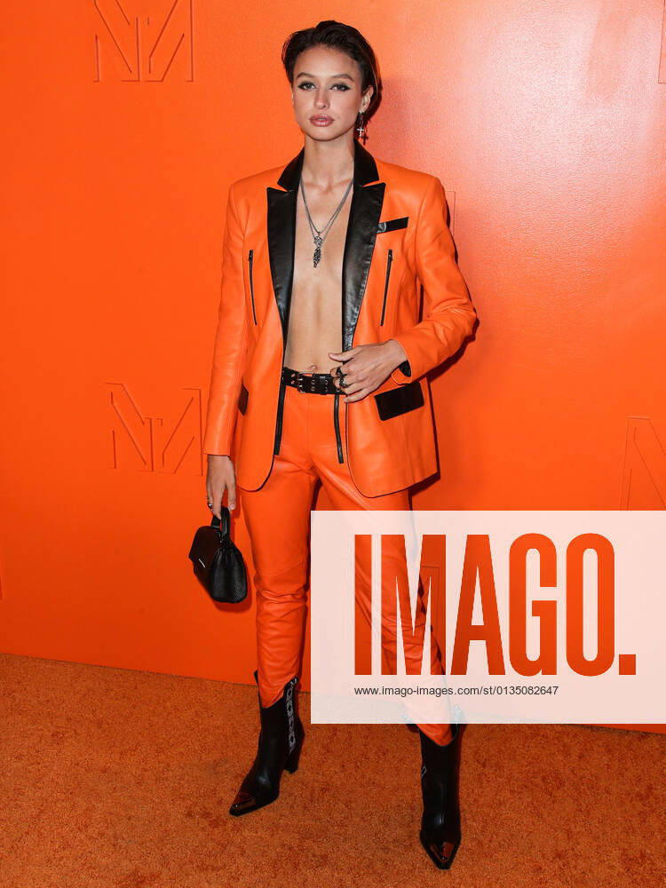 MARCELL VON BERLIN Spring Summer 2021 Runway Fashion Show - Arrivals BEVERLY HILLS, LOS ANGELES, CALIFORNIA, USA - SEPTEMBER 16: Model Tatiana Ringsby arrives at the MARCELL VON BERLIN Spring Summer 2021 Runway Fashion Show held at the Sheats Goldstein Residence on September 16, 2021 in Beverly Hills, Los Angeles, California, United States. Beverly Hills California United States collin-marcellv210916_npHqZ
