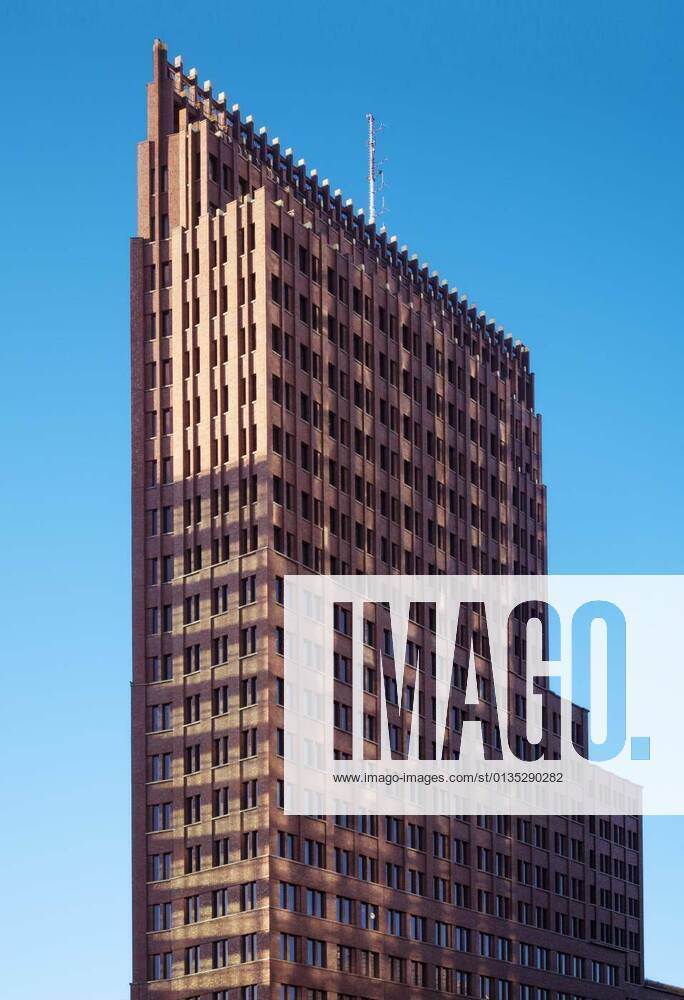 IMAGO Creative: Architektur in Berlin kollhoff tower in berlin, 12.10.2020,